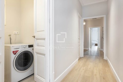 3 chambres apartment à louer à Barcelona, Catalonia, Spain № 4540 - photo 13