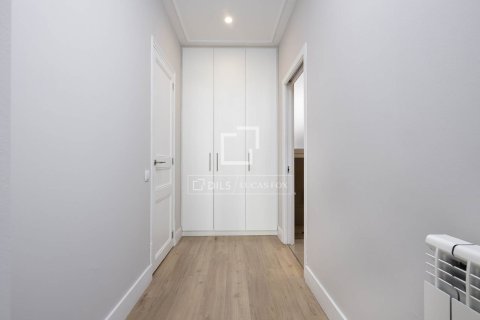 3 chambres apartment à louer à Barcelona, Catalonia, Spain № 4540 - photo 19