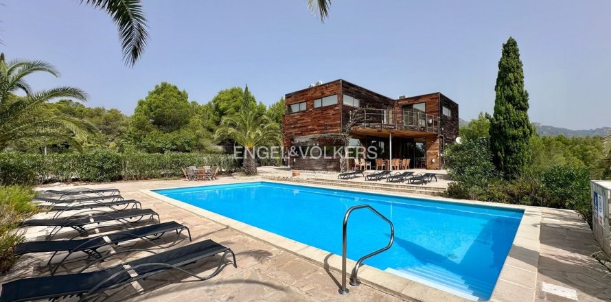 Дом с 5 спальнями в Л'Аметлья-де-Мар, Таррагона, Каталония, Испания № 2607