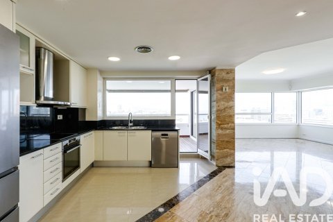 3 bedrooms apartment for sale in Barcelona, Catalonia, Spain № 4638 - photo 2
