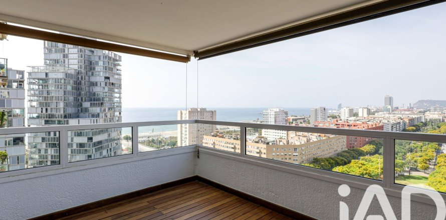 3 bedrooms apartment for sale in Barcelona, Catalonia, Spain № 4638