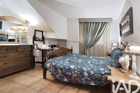 5 bedrooms apartment for sale in Sant Pere de Ribes, Barcelona, Catalonia, Spain № 4643 - photo 3