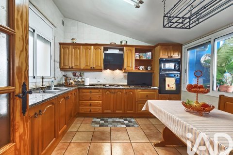 5 bedrooms apartment for sale in Sant Pere de Ribes, Barcelona, Catalonia, Spain № 4643 - photo 14