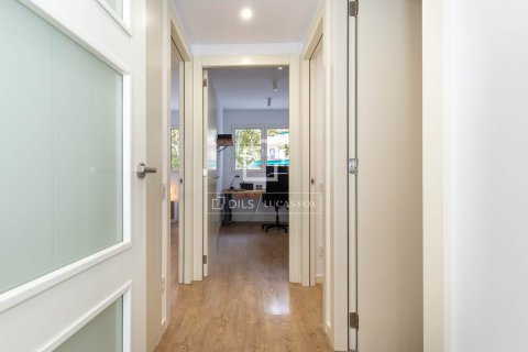 Купить квартиру в Сан-Жуст-Десверн, Испания с 3 спальни, 106м², № 4473 - фото 21