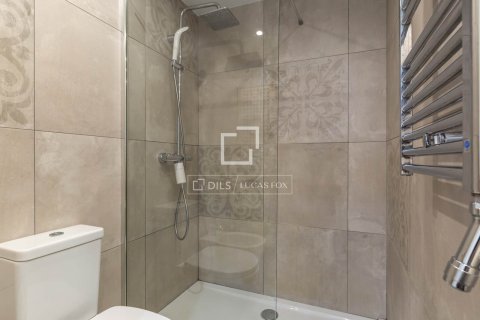 Купить квартиру в Сан-Жуст-Десверн, Испания с 3 спальни, 106м², № 4473 - фото 29