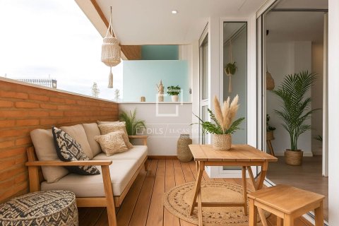 Купить квартиру в Сан-Жуст-Десверн, Испания с 3 спальни, 106м², № 4473 - фото 2