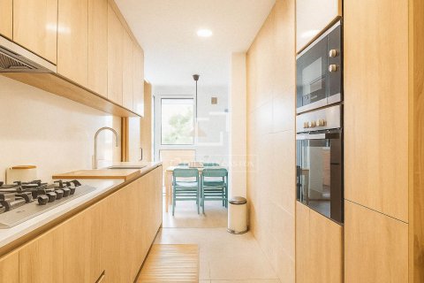 Купить квартиру в Сан-Жуст-Десверн, Испания с 3 спальни, 106м², № 4473 - фото 3