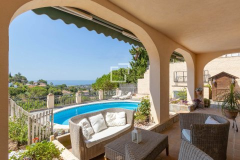 4 chambres villa à vendre à Cabrils, Barcelona, Catalonia, Spain № 4471