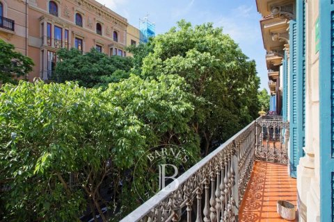 Купить квартиру в Эшампле, Испания с 3 спальни, 114м², № 2473 - фото 18