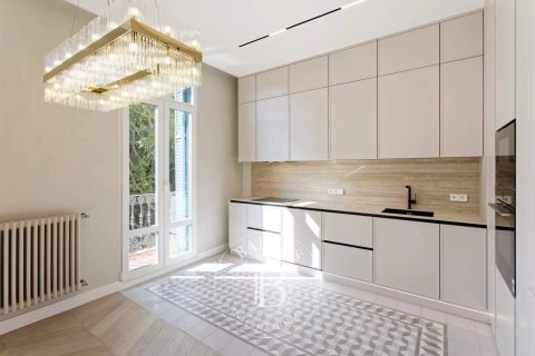 Купить квартиру в Эшампле, Испания с 3 спальни, 114м², № 2473 - фото 16