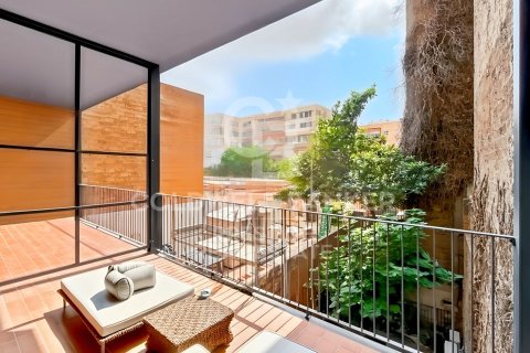 Квартира с 2 спальнями в Эшампле, Барселона, Каталония, Испания № 2477