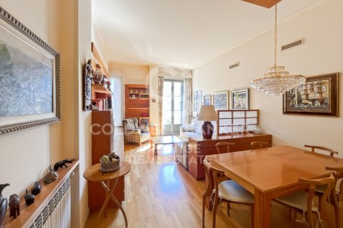 4 bedrooms apartment for sale in Barcelona, Catalonia, Spain № 5245 - photo 2