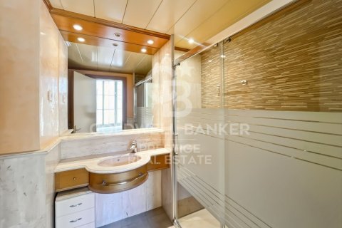 4 bedrooms apartment for sale in Barcelona, Catalonia, Spain № 5245 - photo 23
