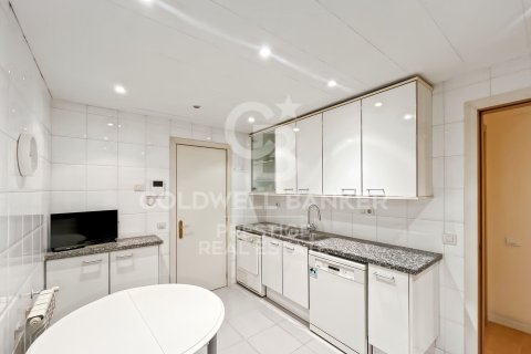 4 bedrooms apartment for sale in Barcelona, Catalonia, Spain № 5245 - photo 10