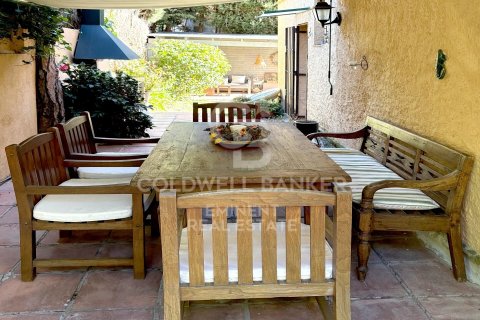 Купить дом в Барселона, Испания с 4 спальни, 282м², № 5250 - фото 4