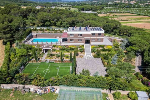 Купить виллу в Барселона, Испания с 6 спален, 1900м², № 1269 - фото 4