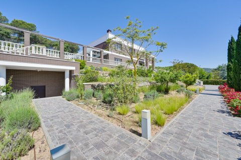 Купить виллу в Барселона, Испания с 6 спален, 1900м², № 1269 - фото 9