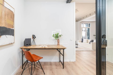 2 chambres apartment à vendre à Barcelona, Catalonia, Spain № 4021 - photo 21