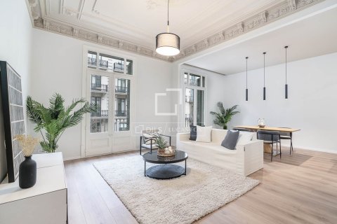 2 chambres apartment à vendre à Barcelona, Catalonia, Spain № 4021 - photo 2