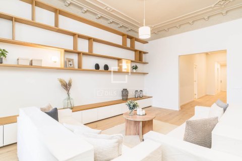 Купить квартиру в Барселона, Испания с 3 спальни, 163м², № 4022 - фото 4