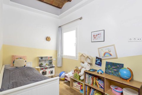 Apartamento de 3 dormitorios en venta en Barcelona, Cataluña, Spain № 4019 - foto 16