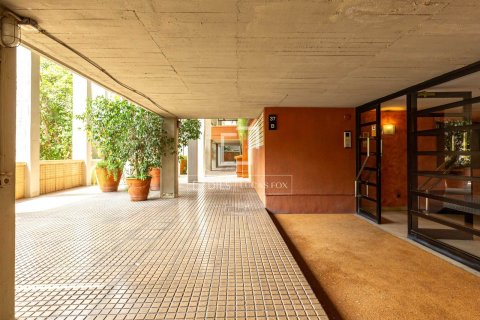 Снять в аренду квартиру в Эсплугес-де-Льобрегат, Испания с 3 спальни, 192м², № 4527 - фото 29