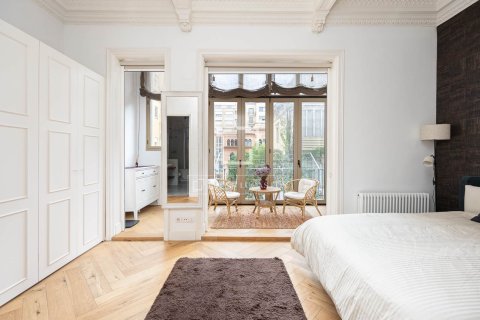 3 chambres apartment à louer à Barcelona, Catalonia, Spain № 4528 - photo 9