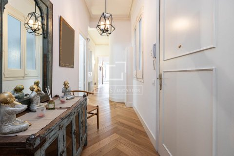 3 chambres apartment à louer à Barcelona, Catalonia, Spain № 4528 - photo 8