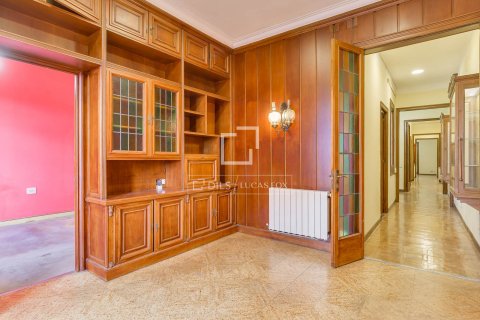 5 bedrooms apartment for sale in Barcelona, Catalonia, Spain № 6503 - photo 4