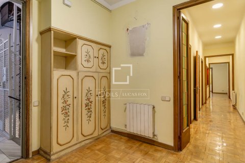 5 bedrooms apartment for sale in Barcelona, Catalonia, Spain № 6503 - photo 10