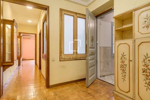 5 bedrooms apartment for sale in Barcelona, Catalonia, Spain № 6503