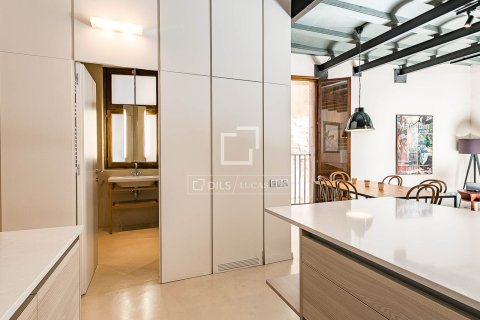 2 bedrooms apartment for sale in Barcelona, Catalonia, Spain № 6498 - photo 14