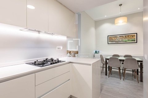 2 bedrooms apartment for sale in Barcelona, Catalonia, Spain № 6497 - photo 10