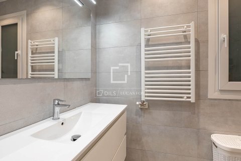 2 bedrooms apartment for sale in Barcelona, Catalonia, Spain № 6497 - photo 20