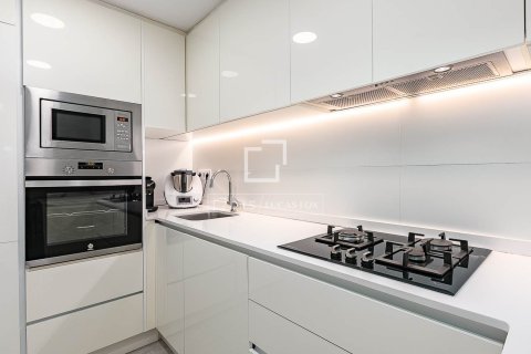 2 bedrooms apartment for sale in Barcelona, Catalonia, Spain № 6497 - photo 11