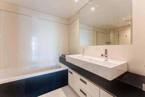 Apartamento de 2 dormitorios en venta en Barcelona, Cataluña, Spain № 6864 - foto 22