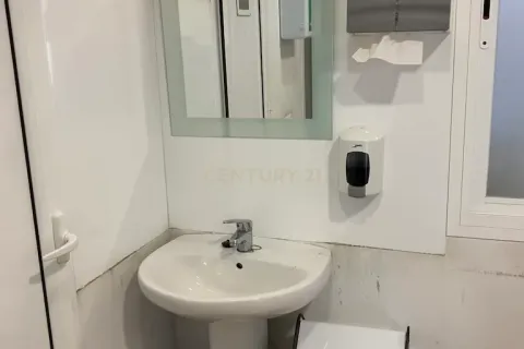 Propiedad comercial de 913 m² en venta en Berga, Barcelona, Cataluña, Spain № 6865 - foto 7