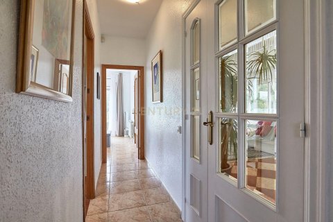 Apartamento de 11 dormitorios en venta en Canet de Mar, Barcelona, Cataluña, Spain № 6863 - foto 25
