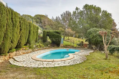 Apartamento de 11 dormitorios en venta en Canet de Mar, Barcelona, Cataluña, Spain № 6863 - foto 4