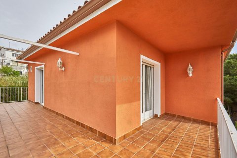 Apartamento de 11 dormitorios en venta en Canet de Mar, Barcelona, Cataluña, Spain № 6863 - foto 29