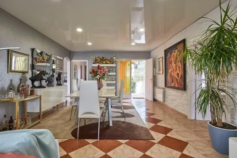 Apartamento de 11 dormitorios en venta en Canet de Mar, Barcelona, Cataluña, Spain № 6863 - foto 10