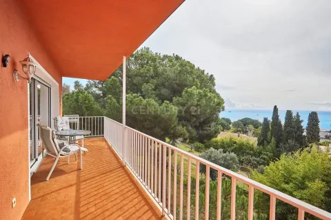 Apartamento de 11 dormitorios en venta en Canet de Mar, Barcelona, Cataluña, Spain № 6863 - foto 5