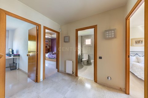 Сasa de 5 dormitorios en venta en Sant Cugat del Vallès, Barcelona, Cataluña, Spain № 6861 - foto 10