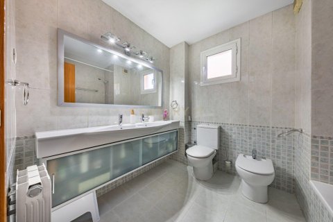 Сasa de 5 dormitorios en venta en Sant Cugat del Vallès, Barcelona, Cataluña, Spain № 6861 - foto 17