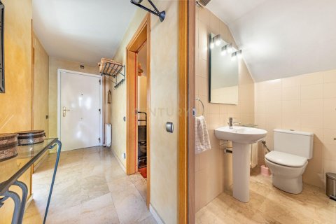 Сasa de 5 dormitorios en venta en Sant Cugat del Vallès, Barcelona, Cataluña, Spain № 6861 - foto 8