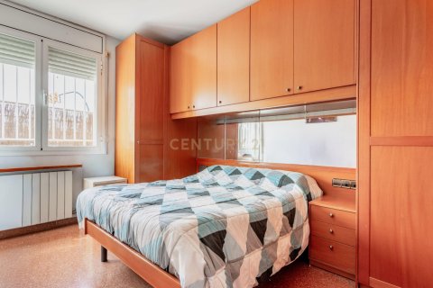 Apartamento de 4 dormitorios en venta en Sant Feliu de Llobregat, Barcelona, Cataluña, Spain № 6859 - foto 14