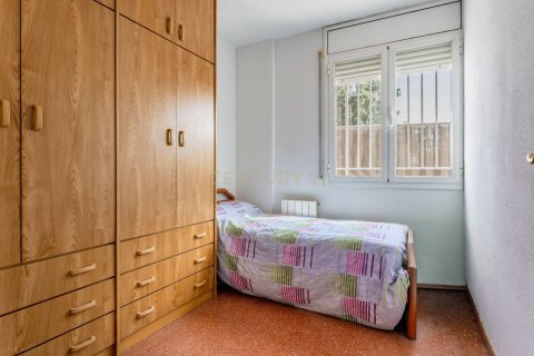 Apartamento de 4 dormitorios en venta en Sant Feliu de Llobregat, Barcelona, Cataluña, Spain № 6859 - foto 25