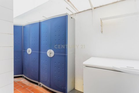 Apartamento de 4 dormitorios en venta en Sant Feliu de Llobregat, Barcelona, Cataluña, Spain № 6859 - foto 27