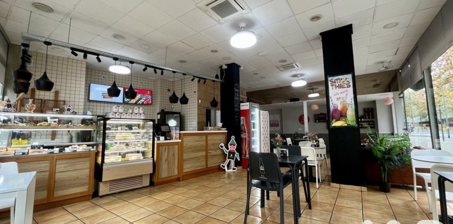 1 bedroom commercial property for rent in Mataro, Barcelona, Catalonia, Spain № 5128