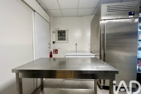 1 bedroom commercial property for rent in Mataro, Barcelona, Catalonia, Spain № 5128 - photo 20